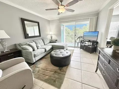 4274 Calinda Ln #243, Niceville, FL 32578