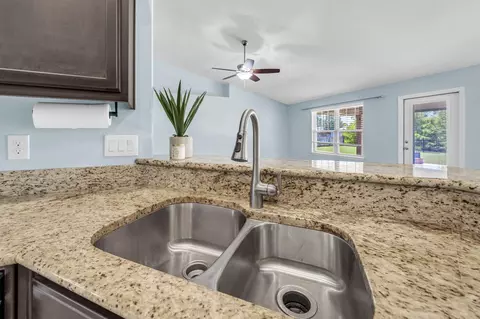 805 Symphony Way, Freeport, FL 32439 photo 16