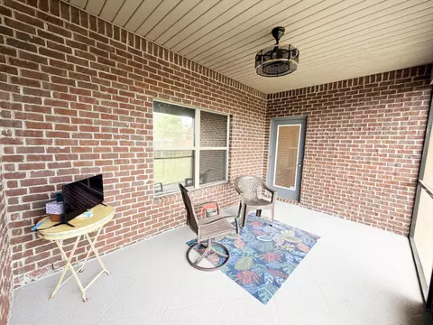 Exterior - 402 Wych Cir, Crestview, FL 32536 photo 5 of 7
