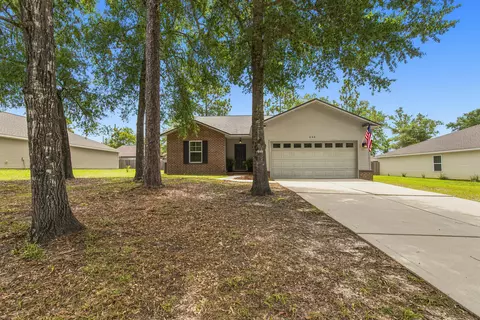 646 Hunters Ridge Rd, Defuniak Springs, FL 32433