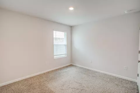 Bedroom - 4732 Airmen Dr, Crestview, FL 32539 photo 4 of 7