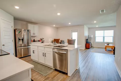 Kitchen - 4732 Airmen Dr, Crestview, FL 32539 photo 1 of 2
