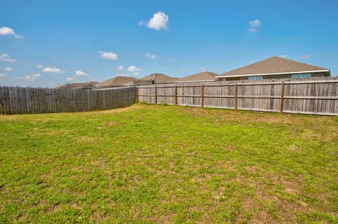 Exterior - 4732 Airmen Dr, Crestview, FL 32539 photo 4 of 4