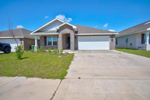 Exterior - 4732 Airmen Dr, Crestview, FL 32539 photo 1 of 4