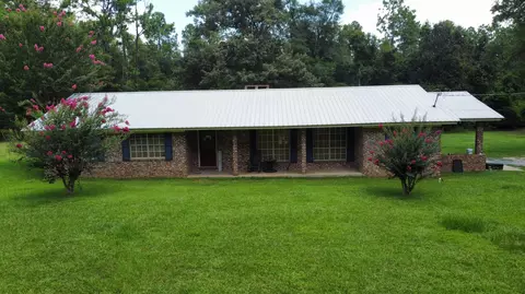 1130 Timberlane Rd, Chipley, FL 32428