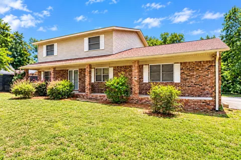 1005 Pine Lake Dr, Niceville, FL 32578