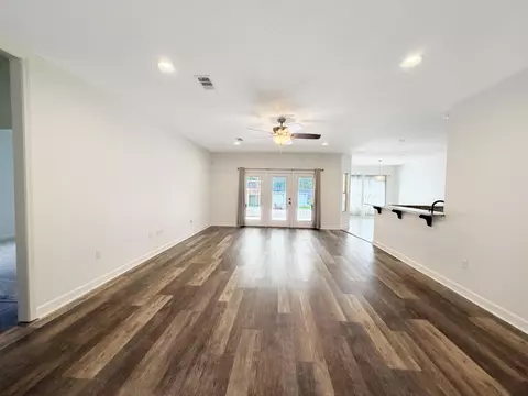 Living - 5181 Rabbit Run, Crestview, FL 32539 photo 2 of 4