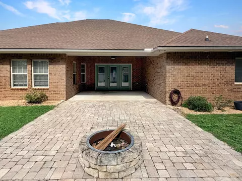 Exterior - 5181 Rabbit Run, Crestview, FL 32539 photo 4 of 11