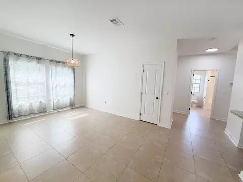 Living - 5181 Rabbit Run, Crestview, FL 32539 photo 4 of 4