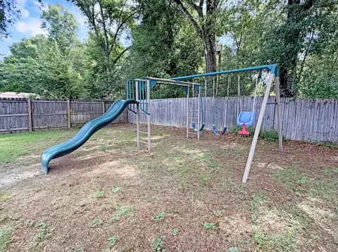 Exterior - 5181 Rabbit Run, Crestview, FL 32539 photo 7 of 11