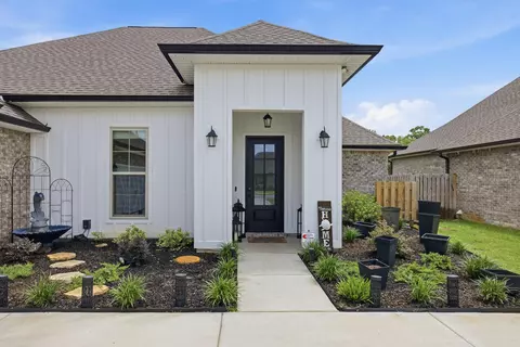 Exterior - 130 Lumen Loop, Freeport, FL 32439 photo 15 of 17