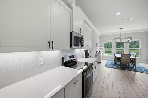 Kitchen - 130 Lumen Loop, Freeport, FL 32439 photo 7 of 7