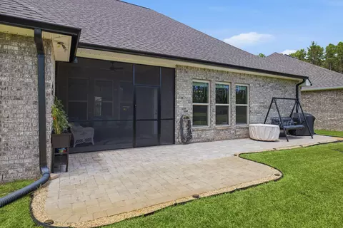 Exterior - 130 Lumen Loop, Freeport, FL 32439 photo 8 of 17