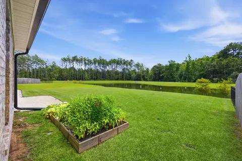 Exterior - 130 Lumen Loop, Freeport, FL 32439 photo 13 of 17