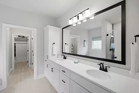 Bath - 130 Lumen Loop, Freeport, FL 32439 photo 1 of 8