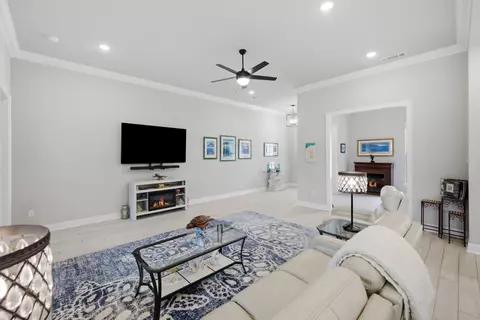 Living - 130 Lumen Loop, Freeport, FL 32439 photo 2 of 2