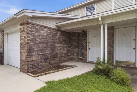 360 Schneider Dr #4, Fort Walton Beach, FL 32547