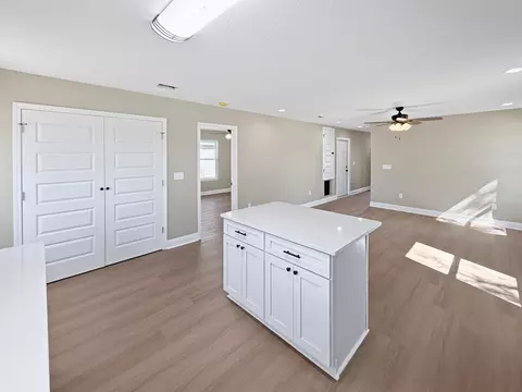 Kitchen - 5436 Bayleaf Dr, Crestview, FL 32539 photo 2 of 2