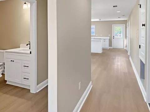 Entry Way - 5436 Bayleaf Dr, Crestview, FL 32539 photo 1 of 1