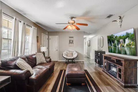 Living - 469 Stillwell Blvd, Crestview, FL 32539 photo 1 of 1