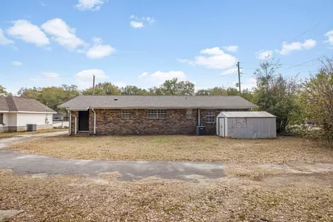 Exterior - 469 Stillwell Blvd, Crestview, FL 32539 photo 3 of 6