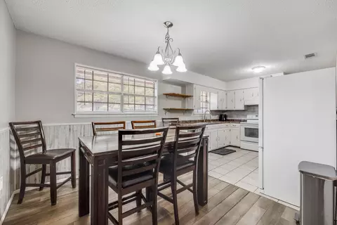 Dining - 469 Stillwell Blvd, Crestview, FL 32539 photo 1 of 2