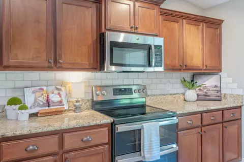 Kitchen - 182 Amadeus Ave, Freeport, FL 32439 photo 3 of 6