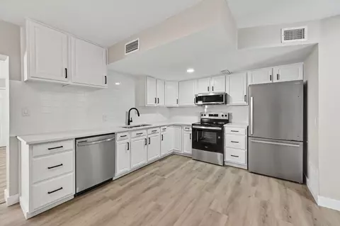 136 Valencia Dr, Fort Walton Beach, FL 32547