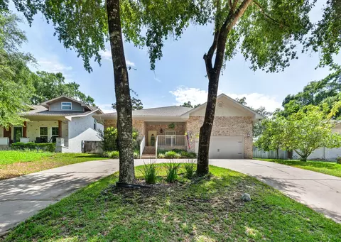 1341 N Bayshore Dr, Valparaiso, FL 32580