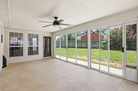 Exterior - 5802 Stafford Blvd, Crestview, FL 32539 photo 6 of 14