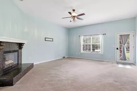 Living - 5802 Stafford Blvd, Crestview, FL 32539 photo 4 of 6