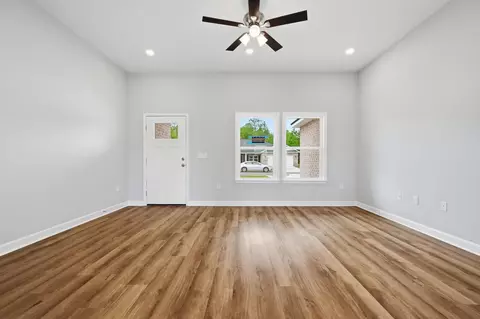 Living - 6139 Mildreds Way, Crestview, FL 32539 photo 4 of 4