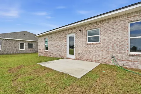 Exterior - 6139 Mildreds Way, Crestview, FL 32539 photo 4 of 4
