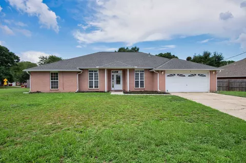 679 Brunson St, Crestview, FL 32536 photo 1