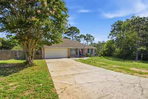 8826 Kiwi Pl, Navarre, FL 32566