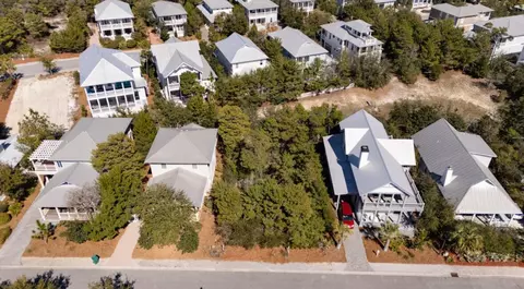 178 W Bartons Way, Santa Rosa Beach, FL 32459