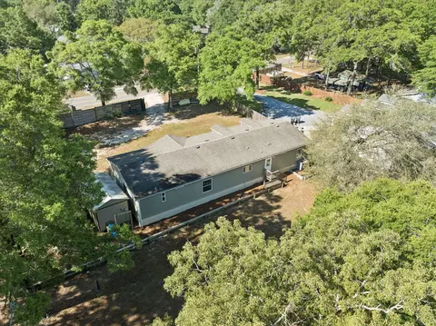 748 Phillips Dr, Freeport, FL 32439 photo 28