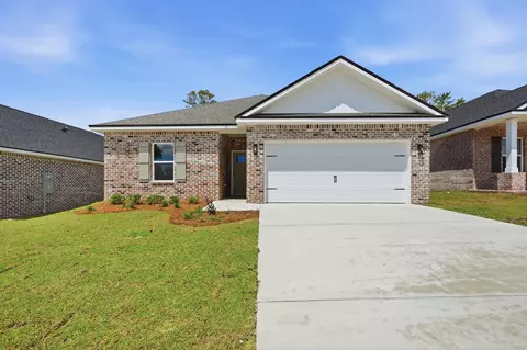 46 Spooner St, Defuniak Springs, FL 32433