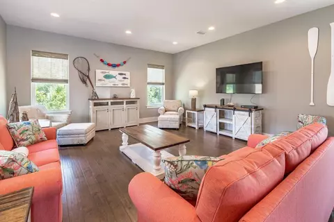 Living - 77 Mobile St, Miramar Beach, FL 32550 photo 2 of 2