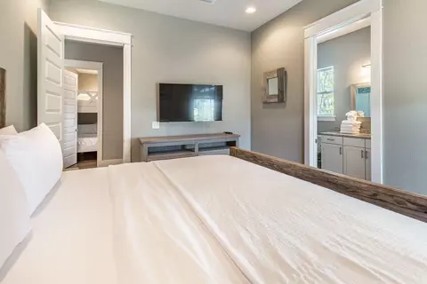 Bedroom - 77 Mobile St, Miramar Beach, FL 32550 photo 3 of 8