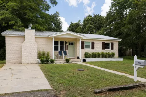 397 W Orange Ave, Defuniak Springs, FL 32435