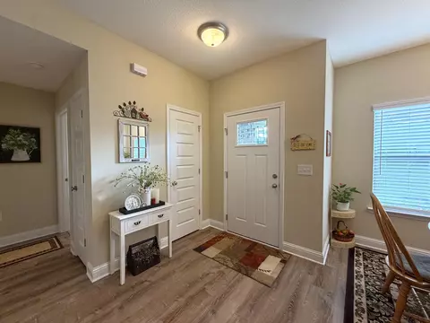 Entry Way - 5431 Lee Farm Blvd, Crestview, FL 32536 photo 1 of 2