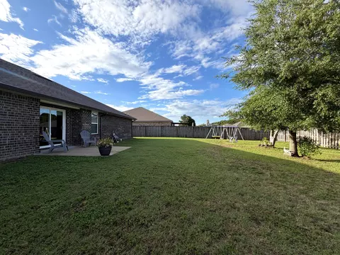 Exterior - 5431 Lee Farm Blvd, Crestview, FL 32536 photo 4 of 5