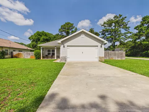 2399 Palo Alto St, Navarre, FL 32566