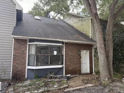941 Ashley Ln #B, Fort Walton Beach, FL 32547