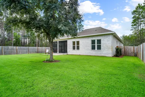 Exterior - 102 Shimmer Cir, Freeport, FL 32439 photo 8 of 13