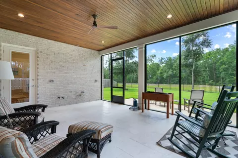 Exterior - 102 Shimmer Cir, Freeport, FL 32439 photo 4 of 13
