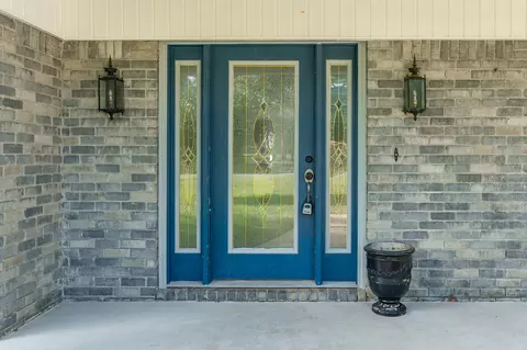Entry Way - 140 Gillis Dr, Crestview, FL 32536 photo 1 of 2