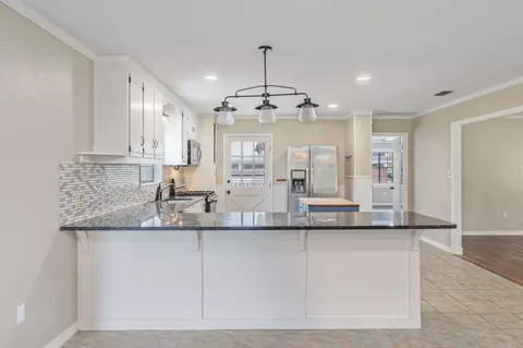 Kitchen - 140 Gillis Dr, Crestview, FL 32536 photo 1 of 6