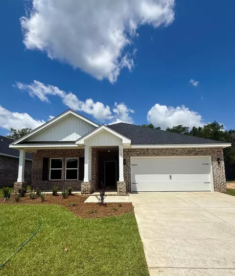 119 Spooner St, Defuniak Springs, FL 32433